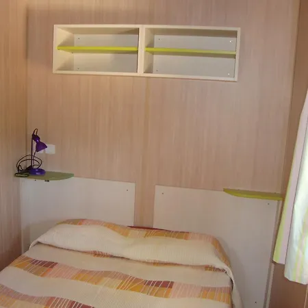 La Pomposa Terrazzoni مكان تخييم *